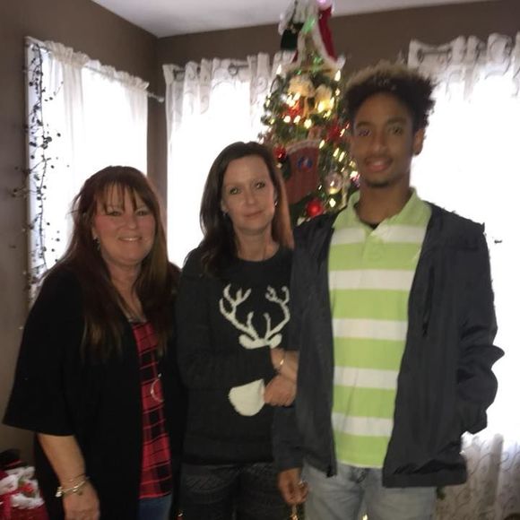 Meet your Posher, Debra - Picture 1 of 1